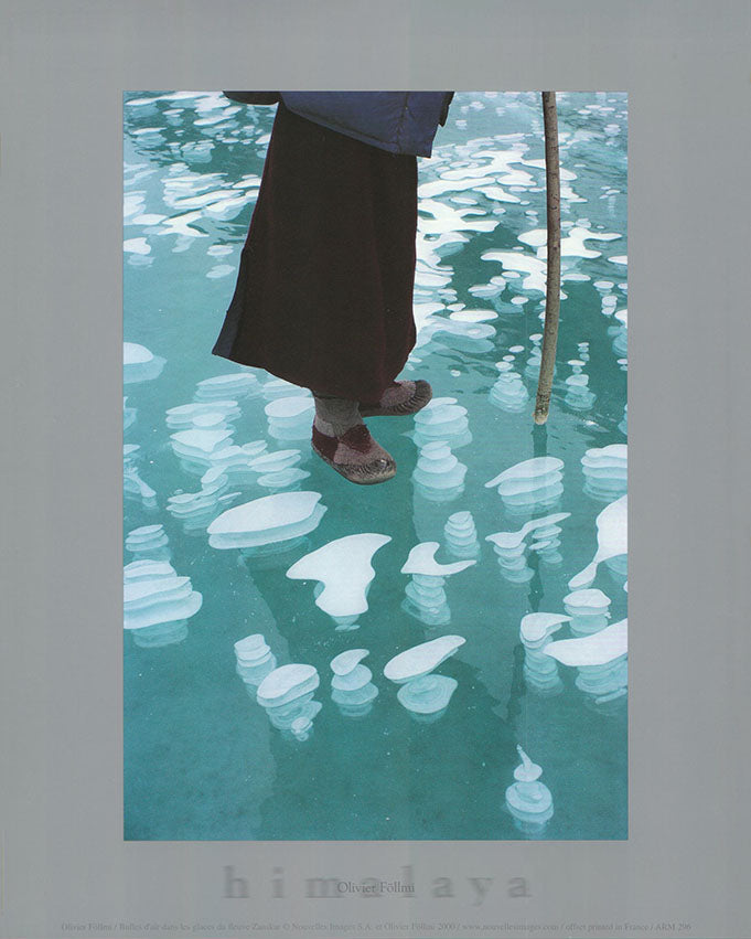 Bulles d'air dans les glaces du fleuve Zanskar by Olivier Föllmi - 10 X 12 Inches (Art Print)