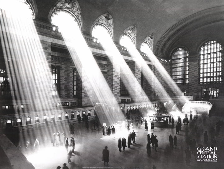 Grand Central Station, 1934 by Kurt Hulton - 24 X 32 Inches (Art Print)