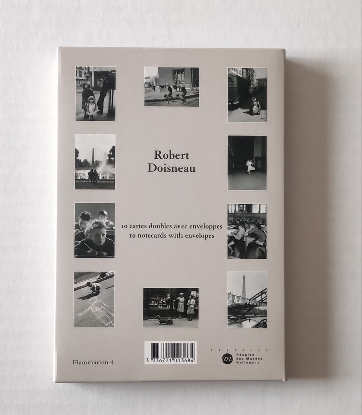 Set of 10 Notecards with Envelopes by Robert Doisneau - 5 X 7 Inches (10 Note Cards)