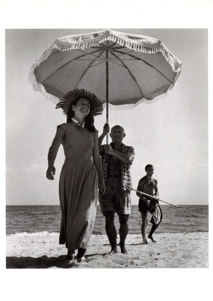 Pablo Picasso and Françoise Gilot, 1948 Photography by Robert Capa - 4 X 6 Inches (Postcard / Carte Simple)