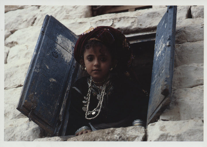 Enfant au Djebel Bura, Yémen by Pascal et Maria Maréchaux - 4 X 6 Inches (10 Postcards)