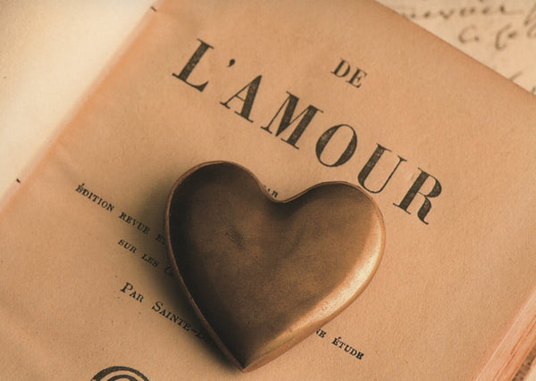 De L'Amour by Jean-Michel Labat et Florence Rouquette - 4 X 6 Inches (10 Postcards)