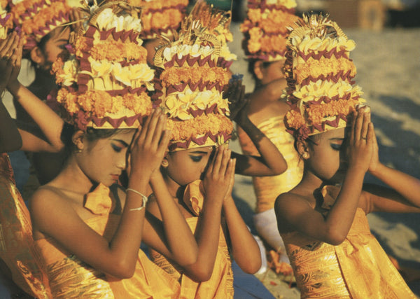 Danseuses à Bali by Frédéric Soreau - 4 X 6 Inches (10 Postcards)