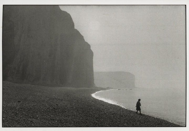 Les Petites Dalles by Martine Franck - 4 X 6 Inches (10 Postcards)