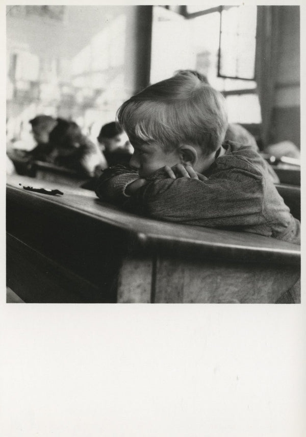 Paris by Robert Doisneau - 4 X 6 Inches (10 Postcards)