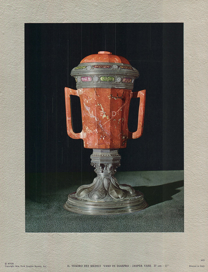 Il Tesoro Dei Medici Vaso in Diaspro - 10 X 13 Inches (Art Print)