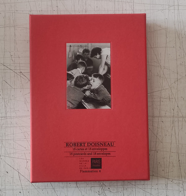 Robert Doisneau - 18 Postcards and Envelopes (Postcard box)