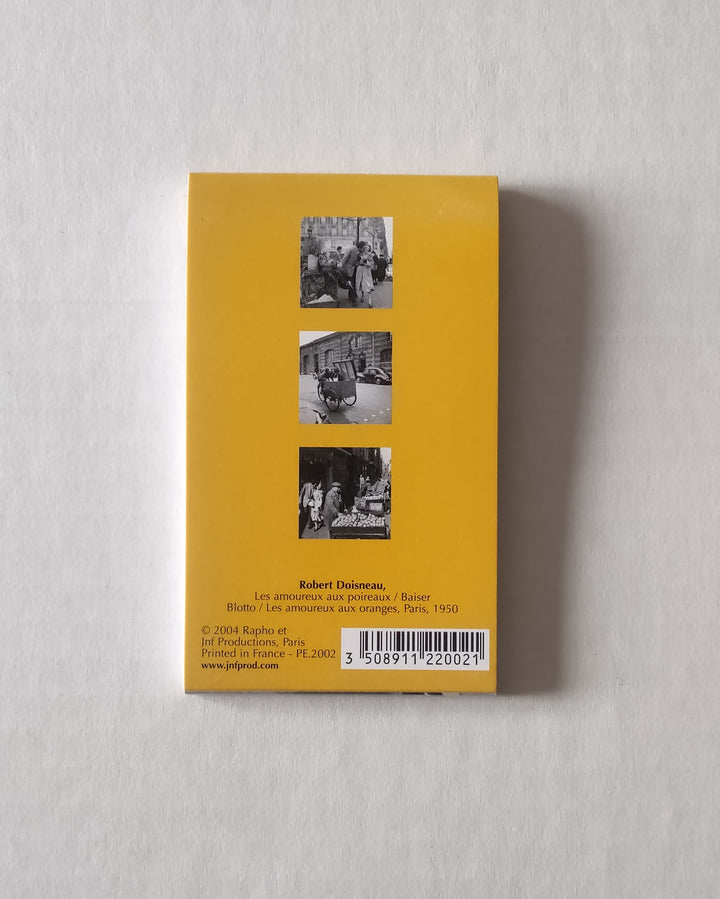 Les amoureux aux poireaux, 1950 by Robert Doisneau - 3 X 5 Inches (Notebook)