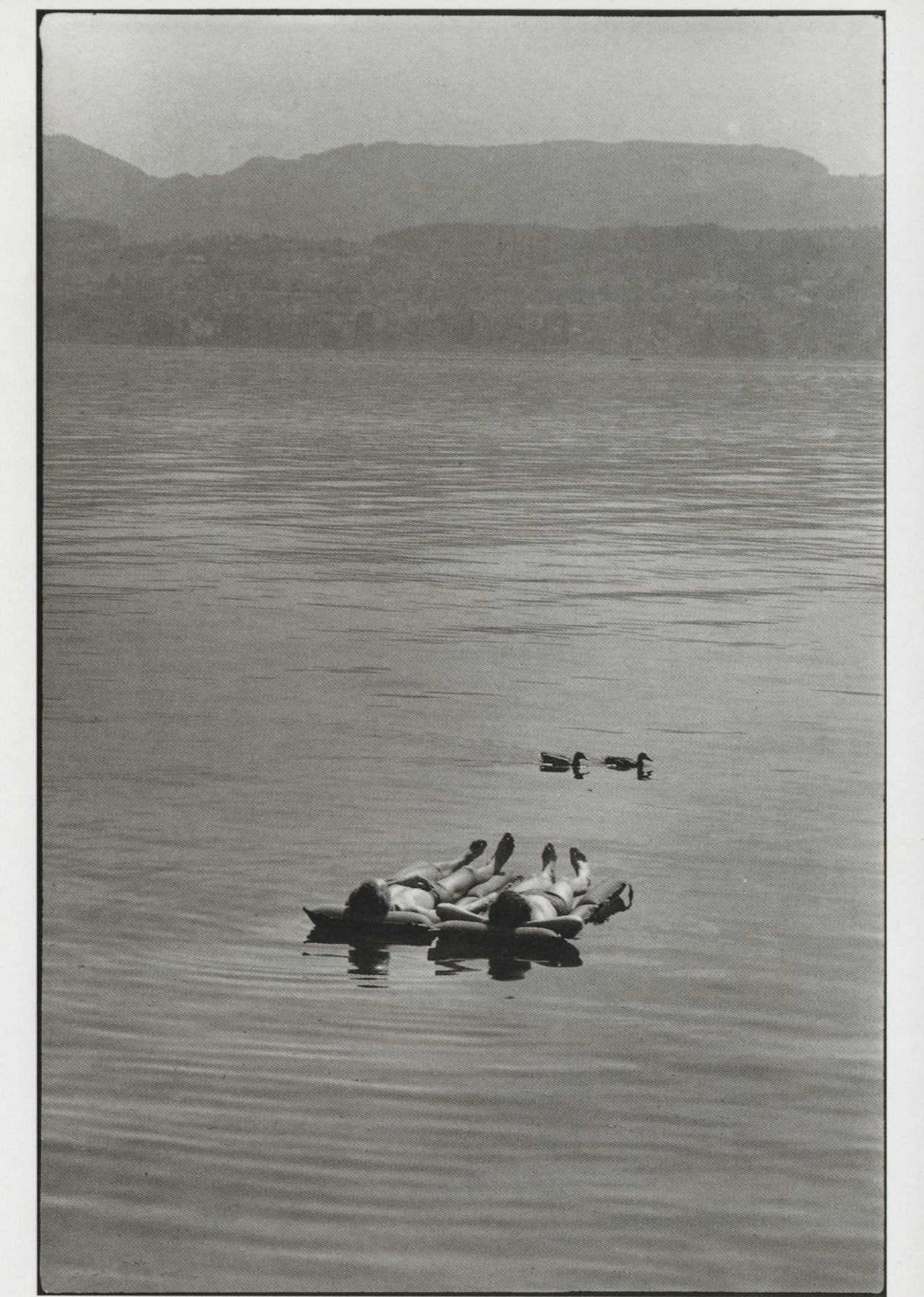 Henri Cartier-Bresson 写真 4枚 プリント 何必館 Henri Cartier-Bresson, 1987. Hardcover, 95 p., English, 20x20 cm