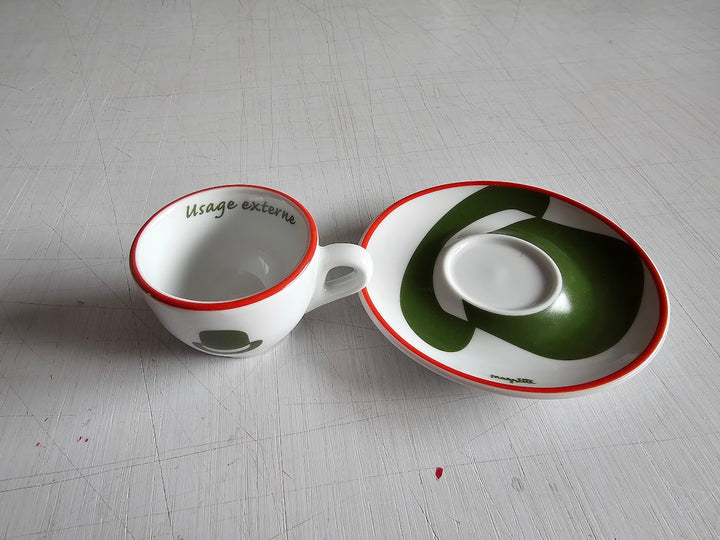 Usage externe - Official 2004 René Magritte Espresso Cup + Saucer