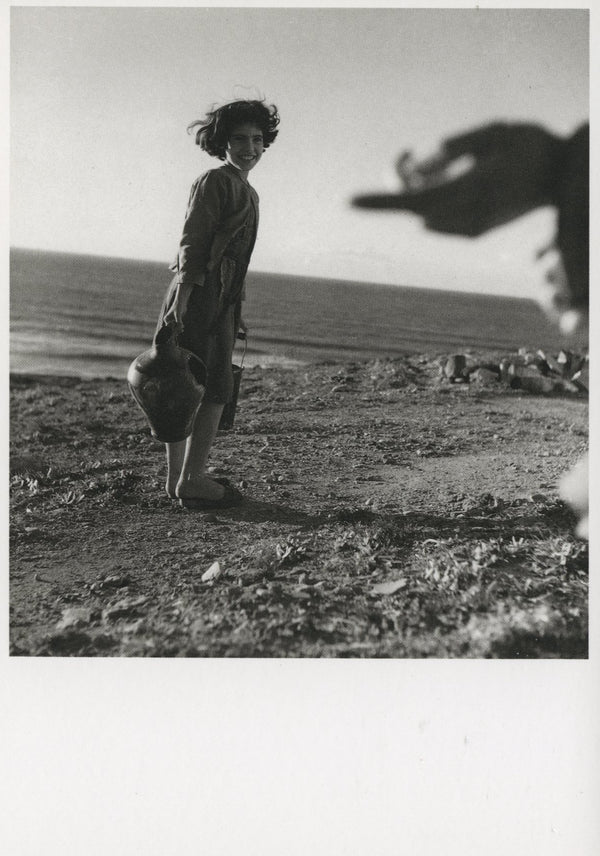 Benarès by Marc Riboud - 4 X 6 Inches (10 Postcards)