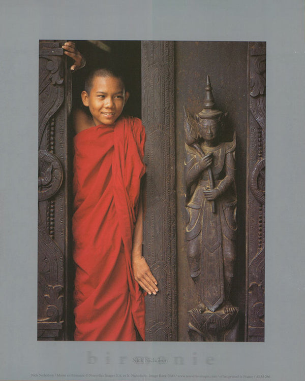 Moine en Birmanie by Nick Nicholson - 10 X 12 Inches (Art Print)