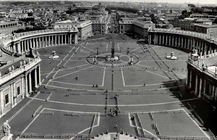 St. Peter's Square , Rome 1985 by Berengo Gardin - 23 X 35 Inches (Art Print)