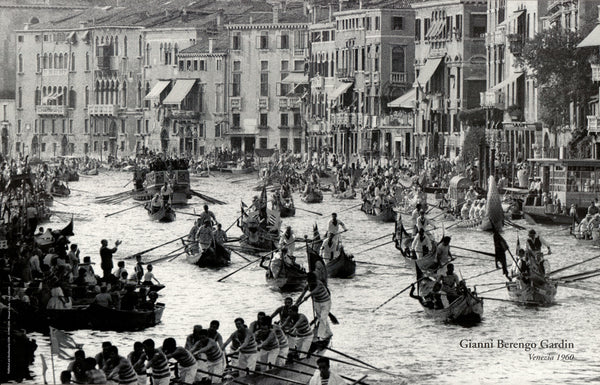 Historical Regatta, Venice 1960 by Gianni Berengo Gardin - 22 X 34 Inches (Art Print)