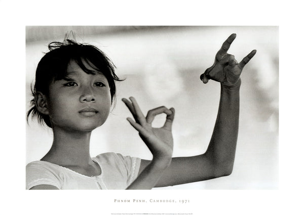 Phnom Penh, Cambodge, 1971 by Marie-Laure Decker - 20 X 28 Inches (Art Print)